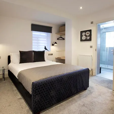 Blackbird Accommodation And Luxury Apartments Room 12 Blackpool Exterior photo
