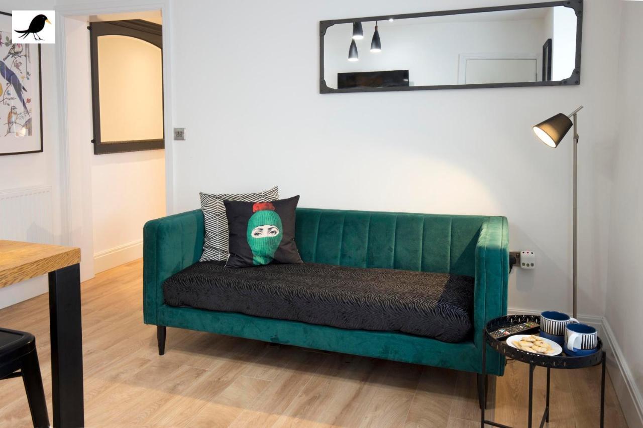 Apartment Blackbird And Luxury 12 Blackpool